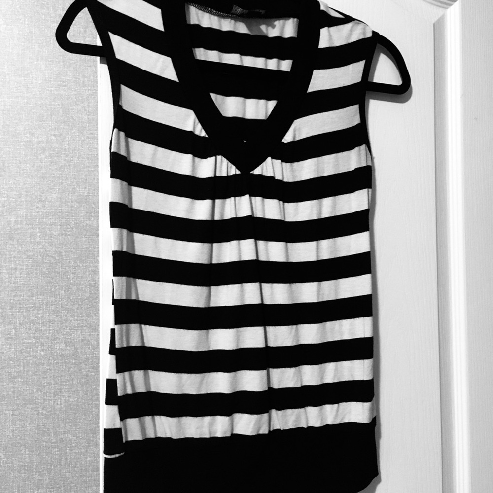 Sleeveless top